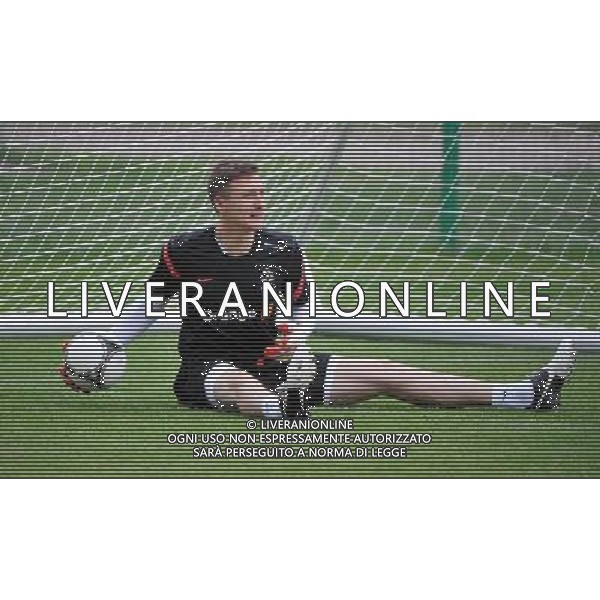 10.06.2012 WARSZAWA (WARSAW POLAND) STADION POLONII WARSZAWA PILKA NOZNA (FOOTBALL) UEFA EURO 2012 POLAND UKRAINE MISTRZOSTWA EUROPY W PILCE NOZNEJ POLSKA UKRAINA TRENING KADRY REPREZENTACJI POLSKI (POLAND NATIONAL FOOTBALL TEAM TRAINING IN WARSAW) N/Z PRZEMYSLAW TYTON FOTO NORBERT BARCZYK / PRESSFOCUS/NEWSPIX.PL --- Newspix.pl ALLENAMENTO POLONIA - AG ALDO LIVERANI SAS - ITALY ONLY - *** Local Caption *** .