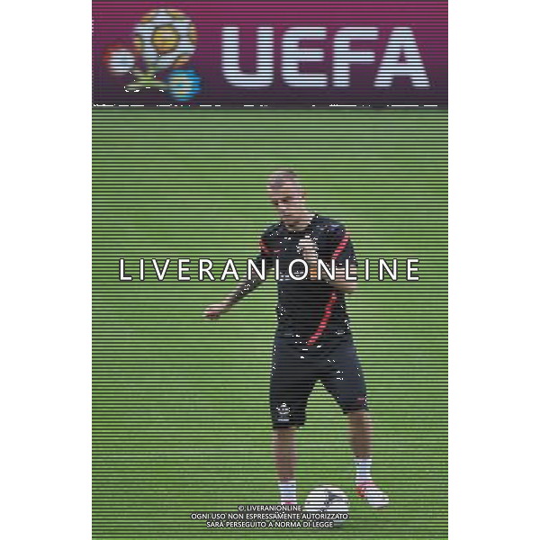 10.06.2012 WARSZAWA (WARSAW POLAND) STADION POLONII WARSZAWA PILKA NOZNA (FOOTBALL) UEFA EURO 2012 POLAND UKRAINE MISTRZOSTWA EUROPY W PILCE NOZNEJ POLSKA UKRAINA TRENING KADRY REPREZENTACJI POLSKI (POLAND NATIONAL FOOTBALL TEAM TRAINING IN WARSAW) N/Z KAMIL GROSICKI FOTO NORBERT BARCZYK / PRESSFOCUS/NEWSPIX.PL --- Newspix.pl ALLENAMENTO POLONIA - AG ALDO LIVERANI SAS - ITALY ONLY - *** Local Caption *** .