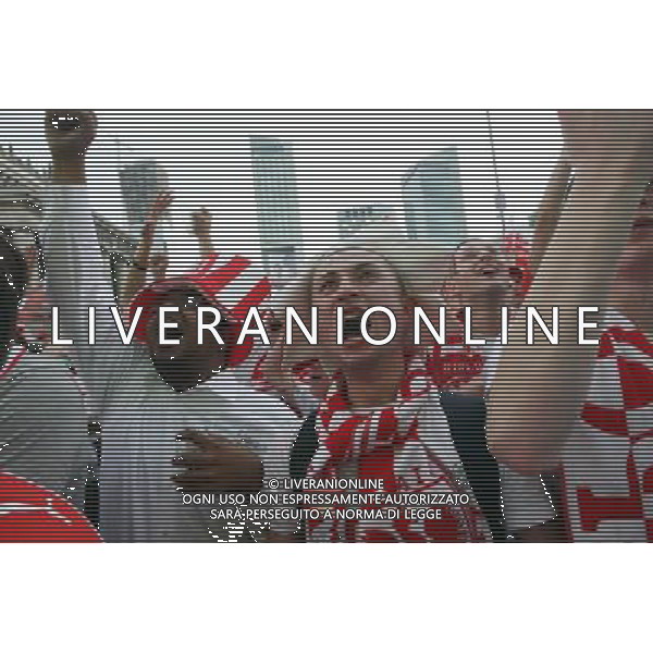 08.06.2012 NWARSZAWA WARSAW EURO 2012 STREFA KIBICA FAN FANI REAKCJE KIBICOW PODCZAS MECZU OTWARCIA KIBIC KIBICE POLSKA vs GRECJA POLAND EURO 2012 FAN ZONE FANS FOT. ALEKSANDER MAJDANSKI/NEWSPIX.PL --- Newspix.pl AG ALDO LIVERANI S A S ONLY ITALY *** Local Caption *** www.newspix.pl mail us: info@newspix.pl call us: 0048 022 23 22 222 --- Polish Picture Agency by Ringier Axel Springer Poland