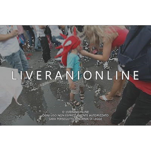 08.06.2012 NWARSZAWA WARSAW EURO 2012 STREFA KIBICA FAN FANI REAKCJE KIBICOW PODCZAS MECZU OTWARCIA KIBIC KIBICE POLSKA vs GRECJA POLAND EURO 2012 FAN ZONE FANS FOT. ALEKSANDER MAJDANSKI/NEWSPIX.PL --- Newspix.pl AG ALDO LIVERANI S A S ONLY ITALY *** Local Caption *** www.newspix.pl mail us: info@newspix.pl call us: 0048 022 23 22 222 --- Polish Picture Agency by Ringier Axel Springer Poland