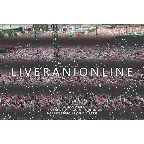 WARSZAWA 07.06.2012 STREFA KIBICA EURO 2012 NAJWIEKSZA STREFA KIBICA PODCZAS EURO 2012 MECZ POLSKA GRECJA THE BIGERST FAN ZONE IN EURO 2012 N Z. KIBICE FANI FANS FLAGI BARWY NARODOWE ZABAWA FOT.ALEKSANDER MAJDANSKI / NEWSPIX.PL --- Newspix.pl AG ALDO LIVERANI S A S ONLY ITALY *** Local Caption *** www.newspix.pl mail us: info@newspix.pl call us: 0048 022 23 22 222 --- Polish Picture Agency by Ringier Axel Springer Poland