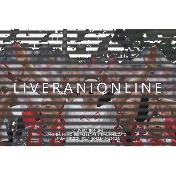 GDANSK 08.06.2012 STREFA KIBICA GDANSK N Z KIBICE OGLADAJA MECZ POLSKA GRECJA FOT MICHAL FLUDRA / NEWSPIX.PL Football fans watch the first UEFA EURO 2012 match inside the Gdansk\'s FanZone --- Newspix.pl AG ALDO LIVERANI S A S ONLY ITALY *** Local Caption *** www.newspix.pl mail us: info@newspix.pl call us: 0048 022 23 22 222 --- Polish Picture Agency by Ringier Axel Springer Poland