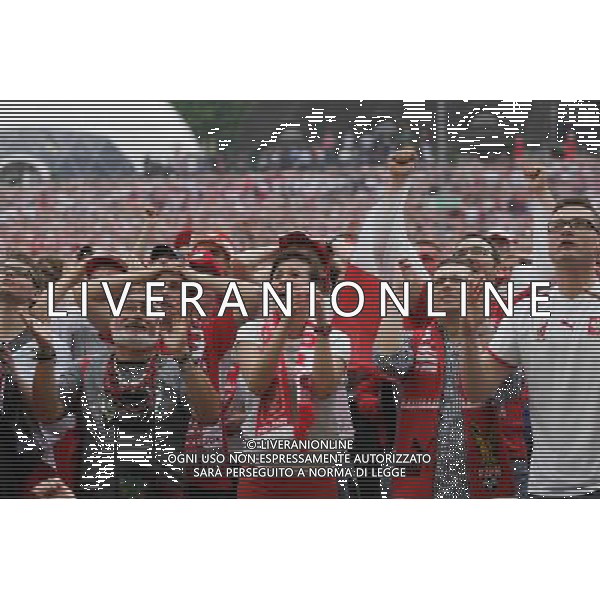 GDANSK 08.06.2012 STREFA KIBICA GDANSK N Z KIBICE OGLADAJA MECZ POLSKA GRECJA FOT MICHAL FLUDRA / NEWSPIX.PL Football fans watch the first UEFA EURO 2012 match inside the Gdansk\'s FanZone --- Newspix.pl AG ALDO LIVERANI S A S ONLY ITALY *** Local Caption *** www.newspix.pl mail us: info@newspix.pl call us: 0048 022 23 22 222 --- Polish Picture Agency by Ringier Axel Springer Poland