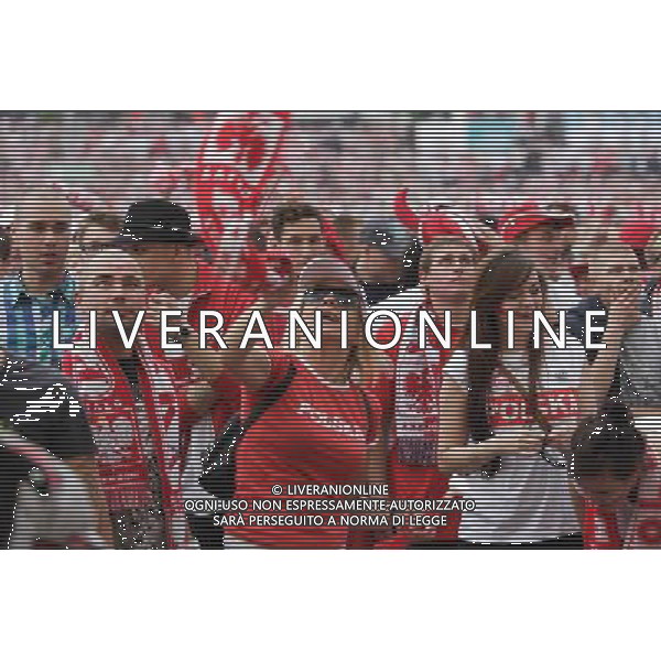 GDANSK 08.06.2012 STREFA KIBICA GDANSK N Z KIBICE OGLADAJA MECZ POLSKA GRECJA FOT MICHAL FLUDRA / NEWSPIX.PL Football fans watch the first UEFA EURO 2012 match inside the Gdansk\'s FanZone --- Newspix.pl AG ALDO LIVERANI S A S ONLY ITALY *** Local Caption *** www.newspix.pl mail us: info@newspix.pl call us: 0048 022 23 22 222 --- Polish Picture Agency by Ringier Axel Springer Poland