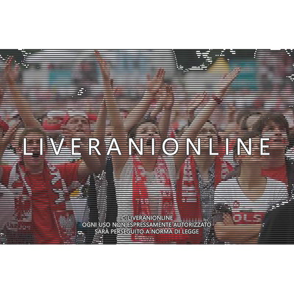 GDANSK 08.06.2012 STREFA KIBICA GDANSK N Z KIBICE OGLADAJA MECZ POLSKA GRECJA FOT MICHAL FLUDRA / NEWSPIX.PL Football fans watch the first UEFA EURO 2012 match inside the Gdansk\'s FanZone --- Newspix.pl AG ALDO LIVERANI S A S ONLY ITALY *** Local Caption *** www.newspix.pl mail us: info@newspix.pl call us: 0048 022 23 22 222 --- Polish Picture Agency by Ringier Axel Springer Poland