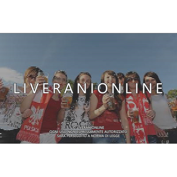 KRAKOW 08.06.2012 MECZ OTWARCIA EURO 2012 POLSKA GRECJA STREFA KIBICA KRAKOW KRAKOWSKIE BLONIA. FOT. JAKUB GRUCA/ NEWSPIX.PL FAN ZONE CRACOW POLAND EURO 2012 FANS --- Newspix.pl AG ALDO LIVERANI S A S ONLY ITALY *** Local Caption *** www.newspix.pl mail us: info@newspix.pl call us: 0048 022 23 22 222 --- Polish Picture Agency by Ringier Axel Springer Poland