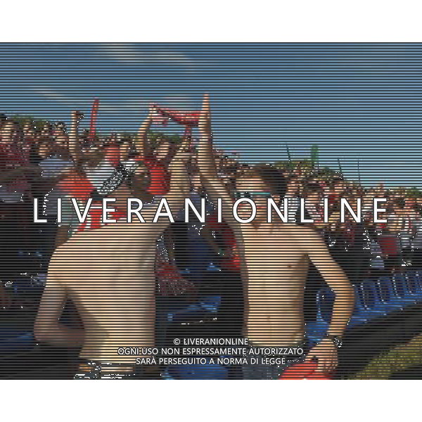 KRAKOW 08.06.2012 MECZ OTWARCIA EURO 2012 POLSKA GRECJA STREFA KIBICA KRAKOW KRAKOWSKIE BLONIA. FOT. JAKUB GRUCA/ NEWSPIX.PL FAN ZONE CRACOW POLAND EURO 2012 FANS --- Newspix.pl AG ALDO LIVERANI S A S ONLY ITALY *** Local Caption *** www.newspix.pl mail us: info@newspix.pl call us: 0048 022 23 22 222 --- Polish Picture Agency by Ringier Axel Springer Poland