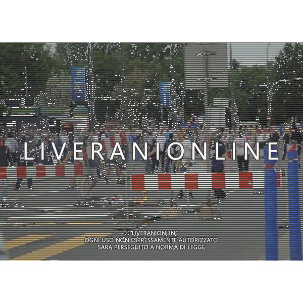 Warszawa 12/06/2012 Przemarsz z zadymy Rosjan przed meczem Polska Rosja na stadionie Narodowym Fot: Ciecier POLISH HOOLIGANS CLASHED WITH POLICE DURING THE MARCH OF RUSSIAN SUPPORTERS BEFORE POLAND - RUSSIA GAME --- Newspix.pl /AGENZIA ALDO LIVERANI SAS - ITALY ONLY - Scontri tra la polizia e i tifosi prima dell\'incontro tra Polonia - Russia Campionati Europei UEFA 2012 Polonia/Ucraina Gruppo A Varsavia (Polonia) *** Local Caption *** www.newspix.pl mail us: info@newspix.pl call us: 0048 022 23 22 222 --- Polish Picture Agency by Ringier Axel Springer Poland