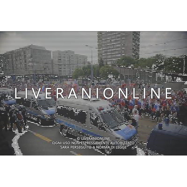 Warszawa 12/06/2012 Przemarsz z zadymy Rosjan przed meczem Polska Rosja na stadionie Narodowym Fot: Ciecier POLISH HOOLIGANS CLASHED WITH POLICE DURING THE MARCH OF RUSSIAN SUPPORTERS BEFORE POLAND - RUSSIA GAME --- Newspix.pl /AGENZIA ALDO LIVERANI SAS - ITALY ONLY - Scontri tra la polizia e i tifosi prima dell\'incontro tra Polonia - Russia Campionati Europei UEFA 2012 Polonia/Ucraina Gruppo A Varsavia (Polonia) *** Local Caption *** www.newspix.pl mail us: info@newspix.pl call us: 0048 022 23 22 222 --- Polish Picture Agency by Ringier Axel Springer Poland