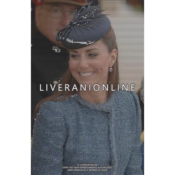 The Queen \' The Duke \' Duchess of Cambridge visit Vernon Park to mark a Fields in Trust project for the Diamond Jubilee. Nottingham, England. 13-6-12 /PHOTOSHOT/AG ALDO LIVERANI SAS - ITALY ONLY -