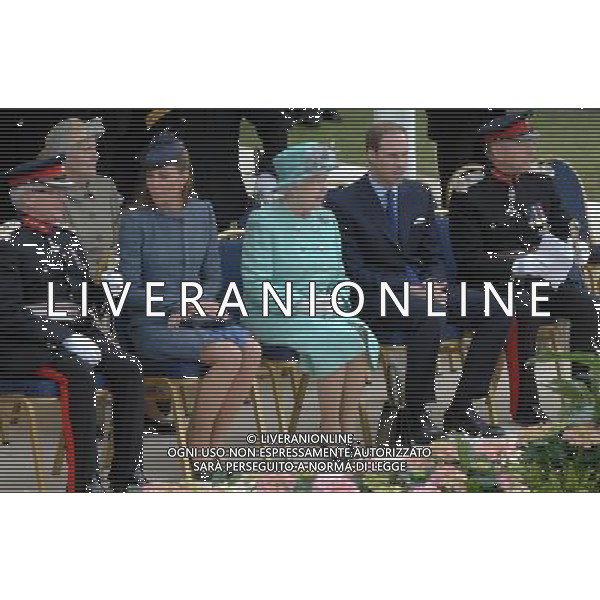 The Queen \' The Duke \' Duchess of Cambridge visit Vernon Park to mark a Fields in Trust project for the Diamond Jubilee. Nottingham, England. 13-6-12 /PHOTOSHOT/AG ALDO LIVERANI SAS - ITALY ONLY -