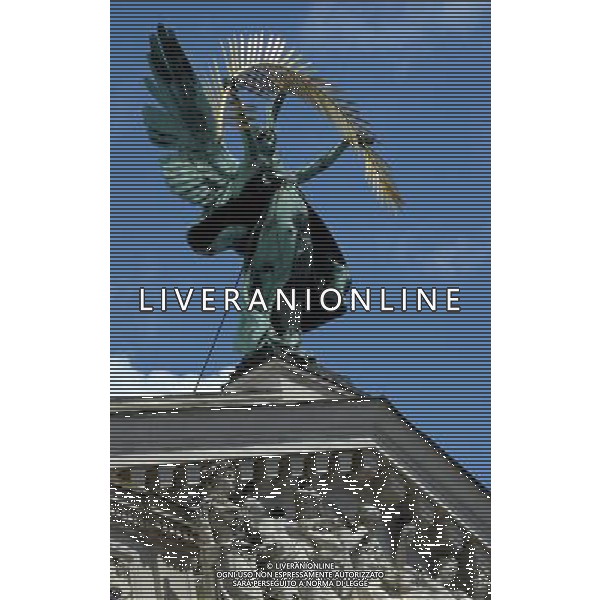 (120614) -- LVIV, June 14, 2012 () -- Photo taken on June 13, 2012 shows a sculpture of angel atop the Lviv Opera and Ballet Theater in Lviv, Ukraine, which is the host city for matches of Euro 2012 football championships Group B. (/Ma Ning) (bxf) ©photoshot/AGENZIA ALDO LIVERANI SAS - ITALY ONLY - Lviv, in Ucraina, citta\' ospitante delle partite dei campionati di calcio Euro 2012 Group B, 14 giugno 2012