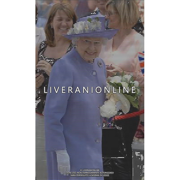 Her Majesty The Queen visits Lister Hospital Maternity Ward in Stevenage, Hertfordshire as part of her Diamond Jubilee.14-6-12 PHOTOSHOT/AG ALDO LIVERANI SAS - ITALY ONLY -