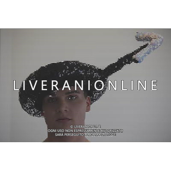 A model wear a hat by David Shilling during a mens hat show in London, Britain, on 14 June 2012.London born David Shilling now lives and works in Monaco creating commissioned monumental sculptures in steel, 3D paintings, metal furniture,jewellery and, of course,his unique hats ©photohsot/Agenzia Aldo Liverani Sas - ITALY ONLY - La mostra dei cappelli da uomo di David Shilling a Londra, Gran Bretagna, 14 giugno 2012. Il famoso stilista inglese ora vive e lavora a Monaco ed e\' il creatore di sculture monumentali in acciaio, dipinti in 3D, mobili metallici, gioielli e, naturalmente, i suoi cappelli unici