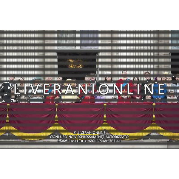 HRH Queen Elisabeth the 2nd ,Prince Philip, The Duke of Edinburgh \' members of the royal family greet the crowds from the balcony of Buckingham Palace Since 1748 Trooping the Colour has also marked the official birthday of the British sovereign. It is held in London annually on a Saturday in June on Horse Guards Parade next to St. James\'s Park, and coincides with the publication of the Birthday Honours List. Among the audience are the Royal Family, invited guests, ticketholders and the general public. The colourful ceremony is also known as \'The Queen\'s Birthday Parade\', though the official birthday for the Queen is on the 21st of June ©photoshot/Agenzia Aldo Liverani Sas - ITALY ONLY - REALI INGLESI: La regina Elisabetta II e famiglia reale ha festeggiato il suo compleanno ufficiale, passando in rassegna le truppe e le Guardie dei suoi reggimenti nel centro di Londra, Gran Bretagna, 16 giugno 2012