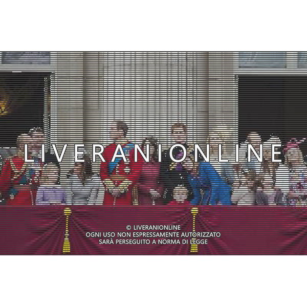 HRH Queen Elisabeth the 2nd ,Prince Philip, The Duke of Edinburgh \' members of the royal family greet the crowds from the balcony of Buckingham Palace Since 1748 Trooping the Colour has also marked the official birthday of the British sovereign. It is held in London annually on a Saturday in June on Horse Guards Parade next to St. James\'s Park, and coincides with the publication of the Birthday Honours List. Among the audience are the Royal Family, invited guests, ticketholders and the general public. The colourful ceremony is also known as \'The Queen\'s Birthday Parade\', though the official birthday for the Queen is on the 21st of June ©photoshot/Agenzia Aldo Liverani Sas - ITALY ONLY - REALI INGLESI: La regina Elisabetta II e famiglia reale ha festeggiato il suo compleanno ufficiale, passando in rassegna le truppe e le Guardie dei suoi reggimenti nel centro di Londra, Gran Bretagna, 16 giugno 2012