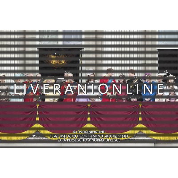 HRH Queen Elisabeth the 2nd ,Prince Philip, The Duke of Edinburgh \' members of the royal family greet the crowds from the balcony of Buckingham Palace Since 1748 Trooping the Colour has also marked the official birthday of the British sovereign. It is held in London annually on a Saturday in June on Horse Guards Parade next to St. James\'s Park, and coincides with the publication of the Birthday Honours List. Among the audience are the Royal Family, invited guests, ticketholders and the general public. The colourful ceremony is also known as \'The Queen\'s Birthday Parade\', though the official birthday for the Queen is on the 21st of June ©photoshot/Agenzia Aldo Liverani Sas - ITALY ONLY - REALI INGLESI: La regina Elisabetta II e famiglia reale ha festeggiato il suo compleanno ufficiale, passando in rassegna le truppe e le Guardie dei suoi reggimenti nel centro di Londra, Gran Bretagna, 16 giugno 2012