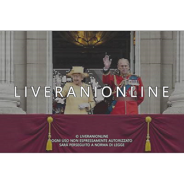 HRH Queen Elisabeth the 2nd \' Prince Philip, The Duke of Edinburgh waves to the crowds from the balcony of Buckingham Palace Since 1748 Trooping the Colour has also marked the official birthday of the British sovereign. It is held in London annually on a Saturday in June on Horse Guards Parade next to St. James\'s Park, and coincides with the publication of the Birthday Honours List. Among the audience are the Royal Family, invited guests, ticketholders and the general public. The colourful ceremony is also known as \'The Queen\'s Birthday Parade\', though the official birthday for the Queen is on the 21st of June ©photoshot/Agenzia Aldo Liverani Sas - ITALY ONLY - REALI INGLESI: La regina Elisabetta II e famiglia reale ha festeggiato il suo compleanno ufficiale, passando in rassegna le truppe e le Guardie dei suoi reggimenti nel centro di Londra, Gran Bretagna, 16 giugno 2012