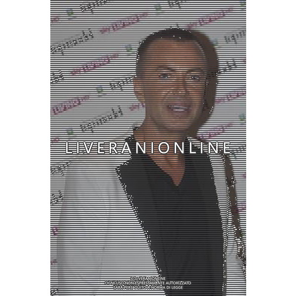 Julien Macdonald pose for photographers during a photocall at Claridges Hotel ©photoshot/AG ALDO LIVERANI SAS - ITALY ONLY -