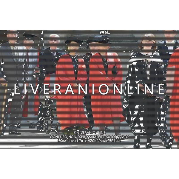 Aung San Suu Kyi receives her honorary degree along with seven other distinguished figures at the Encaenia ceremony in the Sheldonian Theatre, Oxford. 20th June 2012 /PHOTOSHOT/AG ALDO LIVERANI SAS - ITALY ONLY -