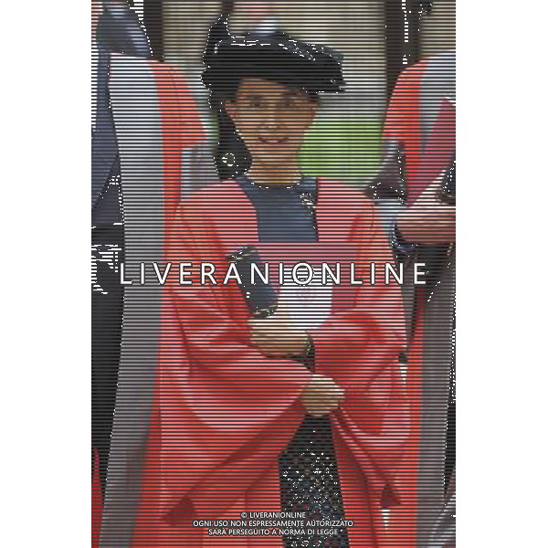 Aung San Suu Kyi receives her honorary degree along with seven other distinguished figures at the Encaenia ceremony in the Sheldonian Theatre, Oxford. 20th June 2012 /PHOTOSHOT/AG ALDO LIVERANI SAS - ITALY ONLY -
