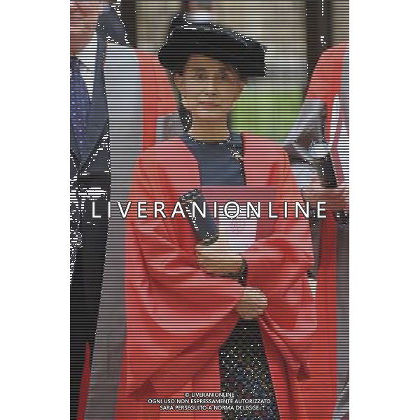Aung San Suu Kyi receives her honorary degree along with seven other distinguished figures at the Encaenia ceremony in the Sheldonian Theatre, Oxford. 20th June 2012 /PHOTOSHOT/AG ALDO LIVERANI SAS - ITALY ONLY -
