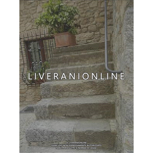 Il castello di Vigoleno  un imponente complesso fortificato della provincia di Piacenza sul confine con quella di Parma, nel comune di Vernasca AG ALDO LIVERANI *** Local Caption *** Il castello di Vigoleno  un imponente complesso fortificato della provincia di Piacenza sul confine con quella di Parma, nel comune di Vernasca