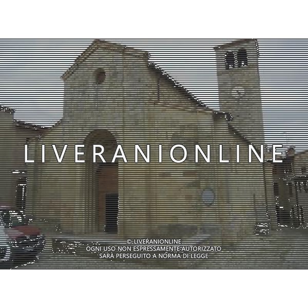 Il castello di Vigoleno  un imponente complesso fortificato della provincia di Piacenza sul confine con quella di Parma, nel comune di Vernasca NELLA FOTO CHIESA PIEVE DI SAN GIORGIO AG ALDO LIVERANI *** Local Caption *** Il castello di Vigoleno  un imponente complesso fortificato della provincia di Piacenza sul confine con quella di Parma, nel comune di Vernasca