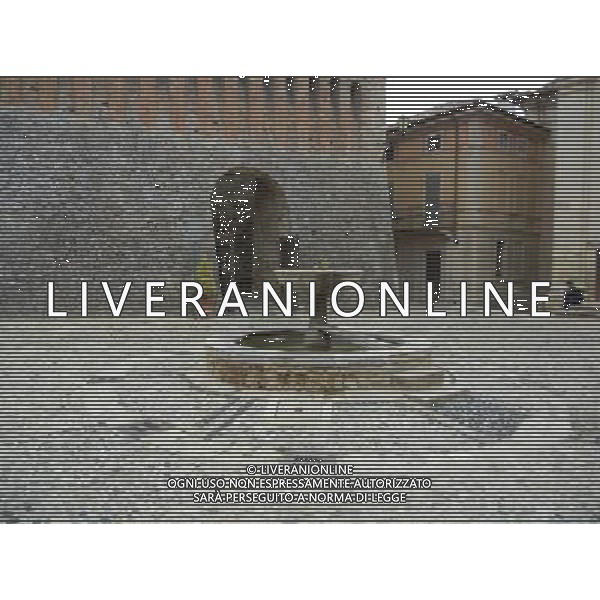 Il castello di Vigoleno  un imponente complesso fortificato della provincia di Piacenza sul confine con quella di Parma, nel comune di Vernasca AG ALDO LIVERANI *** Local Caption *** Il castello di Vigoleno  un imponente complesso fortificato della provincia di Piacenza sul confine con quella di Parma, nel comune di Vernasca