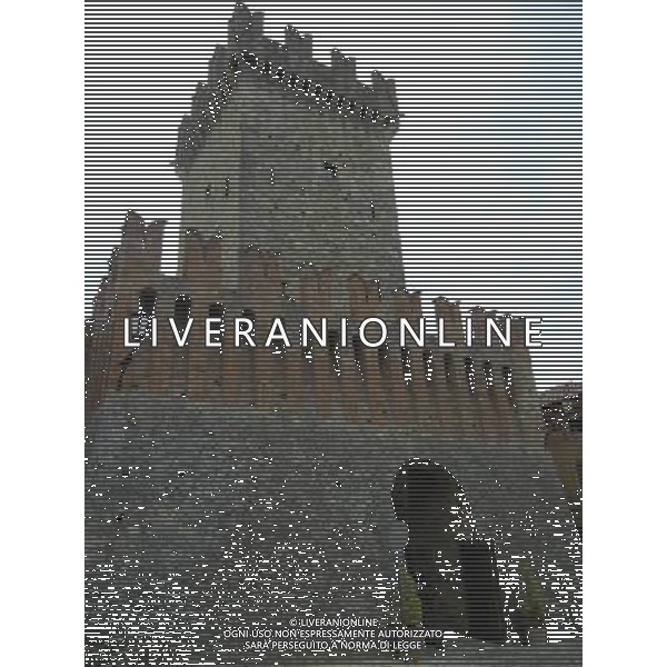Il castello di Vigoleno  un imponente complesso fortificato della provincia di Piacenza sul confine con quella di Parma, nel comune di Vernasca AG ALDO LIVERANI *** Local Caption *** Il castello di Vigoleno  un imponente complesso fortificato della provincia di Piacenza sul confine con quella di Parma, nel comune di Vernasca