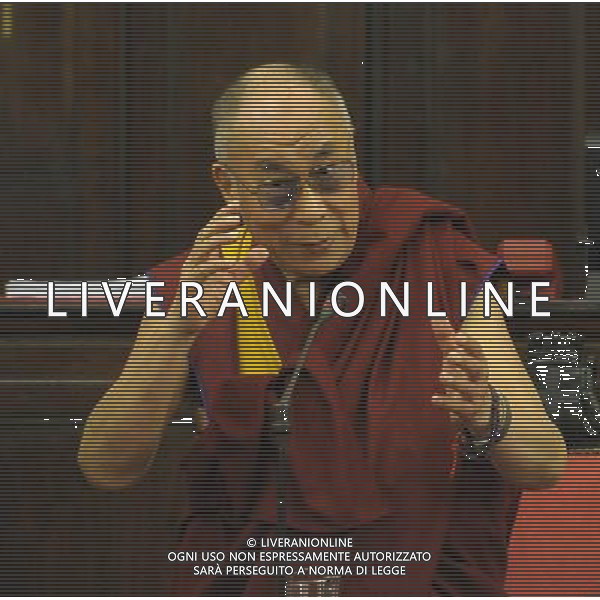 MILANO 26/6/2012 ARRIVO DEL DALAI LAMA A PALAZZO MARINO FOTO ROMANO/AG ALDO LIVERANI