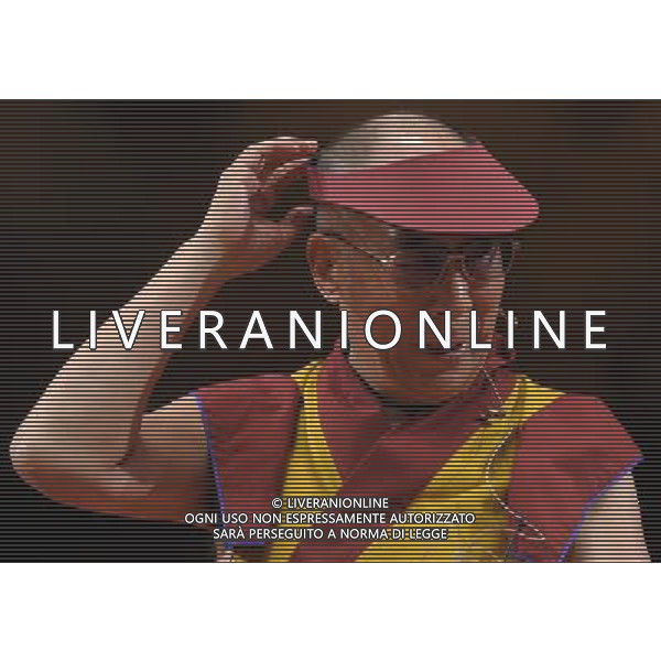 MILANO 26/6/2012 IL DALAI LAMA INCONTRA I GIOVANI AL TEATRO DAL VERME FOTO ROMANO/AG ALDO LIVERANI