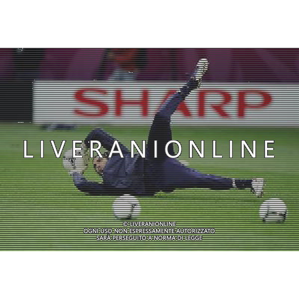 WARSZAWA STADION NARODOWY 27.06.2012 EURO 2012 PILKA NOZNA TRENING WLOCHY NZ GIANLUIGI BUFFON FOT MICHAL NOWAK / NEWSPIX.PL WARSAW NATIONAL STADIUM 27.06.2012 EURO 2012 TRAINING SESSION ITALY ITALIA GIANLUIGI BUFFON MICHAL NOWAK / NEWSPIX.PL --- Newspix.pl /Agenzia Aldo Liverani Sas - ITALY ONLY - Allenamento Italia Campionati Europei UEFA 2012 Polonia/Ucraina Semifinale Varsavia (Polonia) - 27.06.2012 *** Local Caption *** www.newspix.pl mail us: info@newspix.pl call us: 0048 022 23 22 222 --- Polish Picture Agency by Ringier Axel Springer Poland