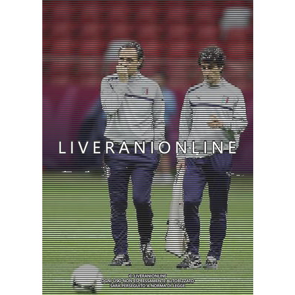 WARSZAWA STADION NARODOWY 27.06.2012 EURO 2012 PILKA NOZNA TRENING WLOCHY NZ CESARE PRANDELLI GABRIELE PIN FOT MICHAL NOWAK / NEWSPIX.PL WARSAW NATIONAL STADIUM 27.06.2012 EURO 2012 TRAINING SESSION ITALY ITALIA CESARE PRANDELLI GABRIELE PIN MICHAL NOWAK / NEWSPIX.PL --- Newspix.pl /Agenzia Aldo Liverani Sas - ITALY ONLY - Allenamento Italia Campionati Europei UEFA 2012 Polonia/Ucraina Semifinale Varsavia (Polonia) - 27.06.2012 *** Local Caption *** www.newspix.pl mail us: info@newspix.pl call us: 0048 022 23 22 222 --- Polish Picture Agency by Ringier Axel Springer Poland
