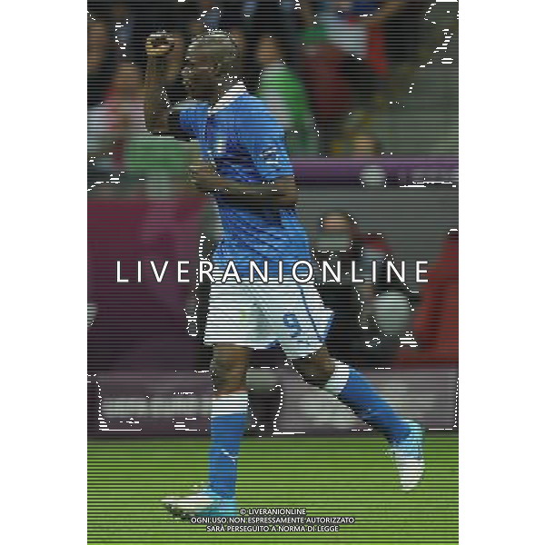 Campionati Europei UEFA 2012 Polonia/Ucraina Semifinale Varsavia (Polonia) - 28.06.2012 Germania-Italia Nella Foto:balotelli esulta /Ph.Vitez-Ag. Aldo Liverani