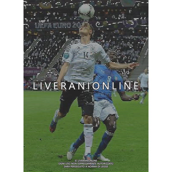 Campionati Europei UEFA 2012 Polonia/Ucraina Semifinale Varsavia (Polonia) - 28.06.2012 Germania-Italia Nella Foto:badstuber balotelli /Ph.Vitez-Ag. Aldo Liverani