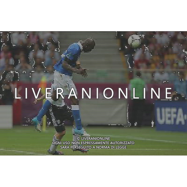 28.06.2012 - Gdansk , Poland . UEFA EURO 2012 . Mecz 1/2 Finalu Niemcy - Wlochy / match Germany - Italy / fussballspiell Deutschland - Italien . n/z. gol bramka goal tor 0:1 Mario Balotelli radosc . Fot. Tomasz Wantula / EDYTOR.net --- Newspix.pl EUROPEI 2012 GERMANIA ITALIA AG ALDO LIVERANI SAS - ITALY ONLY - *** Local Caption *** www.newspix.pl mail us: info@newspix.pl call us: 0048 022 23 22 222 --- Polish Picture Agency by Ringier Axel Springer Poland