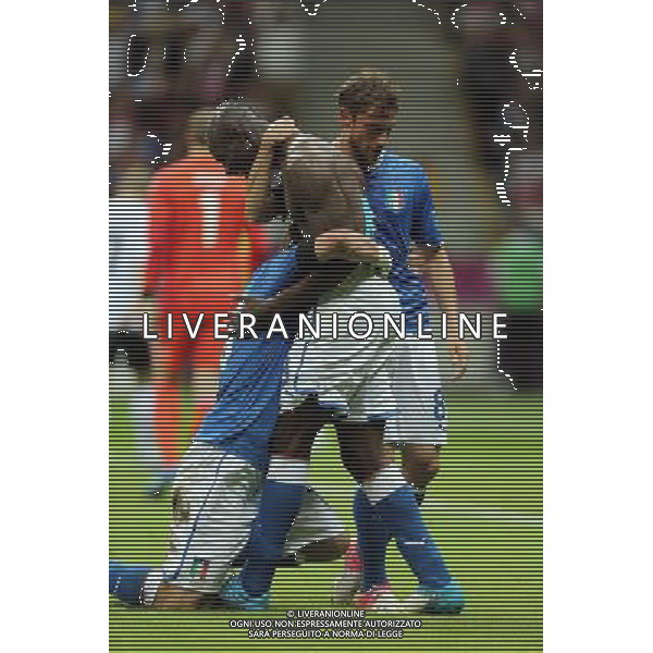 28.06.2012 - Gdansk , Poland . UEFA EURO 2012 . Mecz 1/2 Finalu Niemcy - Wlochy / match Germany - Italy / fussballspiell Deutschland - Italien . n/z. gol bramka goal tor 0:2 Mario Balotelli radosc . Fot. Tomasz Wantula / EDYTOR.net --- Newspix.pl EUROPEI 2012 GERMANIA ITALIA AG ALDO LIVERANI SAS - ITALY ONLY - *** Local Caption *** www.newspix.pl mail us: info@newspix.pl call us: 0048 022 23 22 222 --- Polish Picture Agency by Ringier Axel Springer Poland