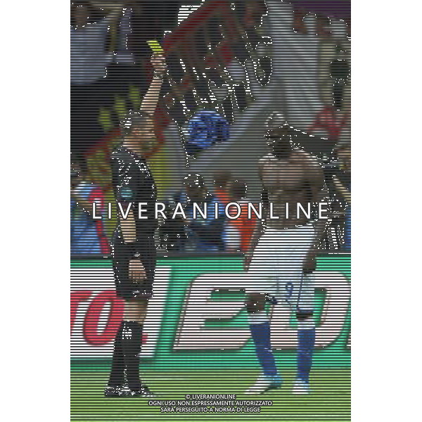 28.06.2012 WARSZAWA - STADION NARODOWY ( WARSZAWA POLAND NATIONAL STADIUM) PILKA NOZNA (FOOTBALL ) MISTRZOSTWA EUROPY W PILCE NOZNEJ UEFA EURO 2012 ( EUROPEAN CHAMPIONSHIPS UEFA EURO 2012 ) POLFINAL ( SEMI-FINALS ) MECZ NIEMCY - WLOCHY ( GAME GERMANY - ITALY ) NZ STEPHANE LANNOY (L) MARIO BALOTELLI (P) ZOLTA KARTKA ZA ZDJECIE KOSZULKI PO BRAMKA GOL RADOSC FOTO JAKUB PIASECKI/CYFRASPORT --- Newspix.pl EUROPEI 2012 GERMANIA ITALIA AG ALDO LIVERANI SAS - ITALY ONLY - *** Local Caption *** www.newspix.pl mail us: info@newspix.pl call us: 0048 022 23 22 222 --- Polish Picture Agency by Ringier Axel Springer Poland
