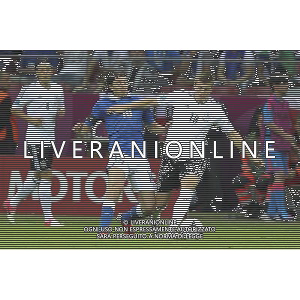 28.06.2012 WARSZAWA - STADION NARODOWY ( WARSAW POLAND NATIONAL STADIUM) PILKA NOZNA (FOOTBALL ) MISTRZOSTWA EUROPY W PILCE NOZNEJ UEFA EURO 2012 ( EUROPEAN CHAMPIONSHIPS UEFA EURO 2012 ) POLFINAL (SEMIFINAL) MECZ NIEMCY - WLOCHY ( GAME GERMANY - ITALY) NZ RICARDO MONTOLIVO ( L) TONI KROOS ( P) FOTO KATARZYNA PLEWCZYNSKA/CYFRASPORT --- Newspix.pl EUROPEI 2012 GERMANIA ITALIA AG ALDO LIVERANI SAS - ITALY ONLY - *** Local Caption *** www.newspix.pl mail us: info@newspix.pl call us: 0048 022 23 22 222 --- Polish Picture Agency by Ringier Axel Springer Poland