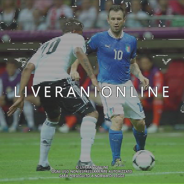 28.06.2012 WARSZAWA - STADION NARODOWY ( WARSZAWA POLAND NATIONAL STADIUM) PILKA NOZNA (FOOTBALL ) MISTRZOSTWA EUROPY W PILCE NOZNEJ UEFA EURO 2012 ( EUROPEAN CHAMPIONSHIPS UEFA EURO 2012 ) POLFINAL ( SEMI-FINALS ) MECZ NIEMCY - WLOCHY ( GAME GERMANY - ITALY ) NZ ANTONIO CASSANO FOTO LUKASZ GROCHALA/CYFRASPORT --- Newspix.pl EUROPEI 2012 GERMANIA ITALIA AG ALDO LIVERANI SAS - ITALY ONLY - *** Local Caption *** www.newspix.pl mail us: info@newspix.pl call us: 0048 022 23 22 222 --- Polish Picture Agency by Ringier Axel Springer Poland