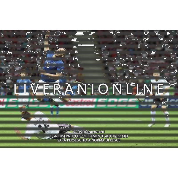 28.06.2012 WARSZAWA - STADION NARODOWY ( WARSZAWA POLAND NATIONAL STADIUM) PILKA NOZNA (FOOTBALL ) MISTRZOSTWA EUROPY W PILCE NOZNEJ UEFA EURO 2012 ( EUROPEAN CHAMPIONSHIPS UEFA EURO 2012 ) POLFINAL ( SEMI-FINALS ) MECZ NIEMCY - WLOCHY ( GAME GERMANY - ITALY ) NZ ANTONIO CASSANO (L), HOLGER BADSTUBER (P) FOTO LUKASZ GROCHALA/CYFRASPORT --- Newspix.pl EUROPEI 2012 GERMANIA ITALIA AG ALDO LIVERANI SAS - ITALY ONLY - *** Local Caption *** www.newspix.pl mail us: info@newspix.pl call us: 0048 022 23 22 222 --- Polish Picture Agency by Ringier Axel Springer Poland