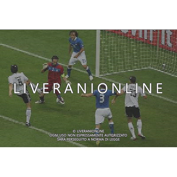 28.06.2012 WARSZAWA - STADION NARODOWY ( WARSZAWA POLAND NATIONAL STADIUM) PILKA NOZNA (FOOTBALL ) MISTRZOSTWA EUROPY W PILCE NOZNEJ UEFA EURO 2012 ( EUROPEAN CHAMPIONSHIPS UEFA EURO 2012 ) POLFINAL ( SEMI-FINALS ) MECZ NIEMCY - WLOCHY ( GAME GERMANY - ITALY ) NZ MATS HUMMELS (L) BUFFON GIANLUIGI (C) GIORGIO CHIELLINI ; MARIO GOMEZ (P) FOTO MATEUSZ TRZUSKOWSKI/CYFRASPORT --- Newspix.pl EUROPEI 2012 GERMANIA ITALIA AG ALDO LIVERANI SAS - ITALY ONLY - *** Local Caption *** www.newspix.pl mail us: info@newspix.pl call us: 0048 022 23 22 222 --- Polish Picture Agency by Ringier Axel Springer Poland