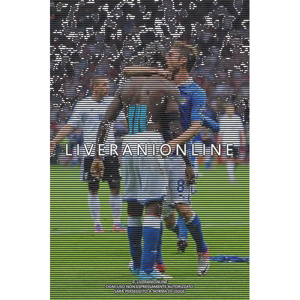 28.06.2012 WARSZAWA (WARSAW) STADION NARODOWY (THE NATIONAL STADIUM) PILKA NOZNA (SOCCER) MISTRZOSTWA EURO 2012 POLSKA UKRAINA (UEFA EURO 2012 POLAND UKRAINE) POLFINAL (SEMIFINAL) MECZ NIEMCY - WLOCHY (GERMANY - ITALY DEUTSCHLAND - ITALY) N/Z MARIO BALOTELLI GOL RADOSC BRAMKAKOSZULKA FOT RAFAL OLEKSIEWICZ / PRESSFOCUS NEWSPIXPL --- Newspix.pl EUROPEI 2012 GERMANIA ITALIA AG ALDO LIVERANI SAS - ITALY ONLY - *** Local Caption *** www.newspix.pl mail us: info@newspix.pl call us: 0048 022 23 22 222 --- Polish Picture Agency by Ringier Axel Springer Poland