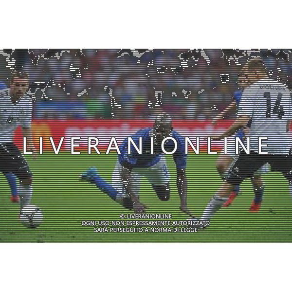 28.06.2012 WARSZAWA (WARSAW) STADION NARODOWY (THE NATIONAL STADIUM) PILKA NOZNA (SOCCER) MISTRZOSTWA EURO 2012 POLSKA UKRAINA (UEFA EURO 2012 POLAND UKRAINE) POLFINAL (SEMIFINAL) MECZ NIEMCY - WLOCHY (GERMANY - ITALY DEUTSCHLAND - ITALY) N/Z MARIO BALOTELLI FOT RAFAL OLEKSIEWICZ / PRESSFOCUS NEWSPIXPL --- Newspix.pl EUROPEI 2012 GERMANIA ITALIA AG ALDO LIVERANI SAS - ITALY ONLY - *** Local Caption *** www.newspix.pl mail us: info@newspix.pl call us: 0048 022 23 22 222 --- Polish Picture Agency by Ringier Axel Springer Poland