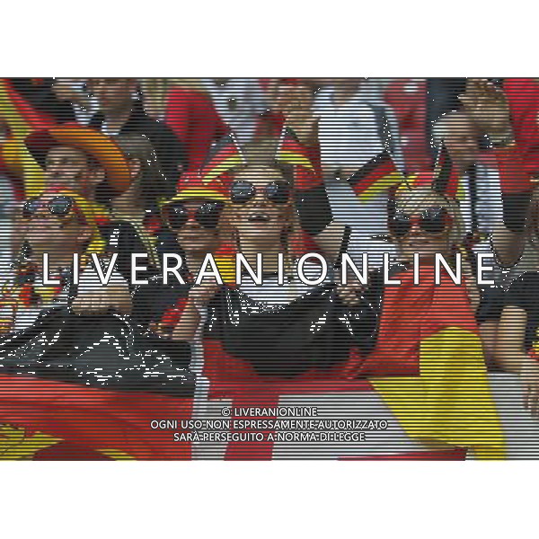 28.06.2012, WARSZAWA, PILKA NOZNA, FOOTBALL, MISTRZOSTWA EUROPY W PILCE NOZNEJ, EURO 2012, FOOTBALL EUROPEAN CHAMPIONSHIP, POLFINAL, SEMI - FINAL, NIEMCY - WLOCHY, GERMANY - ITALY, KIBICE NIEMIECCY, FOT. TOMASZ JASTRZEBOWSKI / FOTO OLIMPIK --- Newspix.pl EUROPEI 2012 GERMANIA ITALIA AG ALDO LIVERANI SAS - ITALY ONLY - *** Local Caption *** www.newspix.pl mail us: info@newspix.pl call us: 0048 022 23 22 222 --- Polish Picture Agency by Ringier Axel Springer Poland