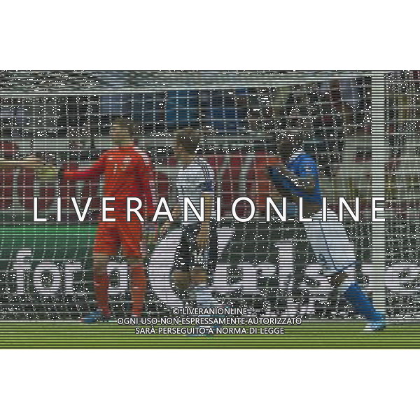 WARSZAWA 28 06 2012 STADION NARODOWY PRZY AL KSIECIA J PONIATOWSKIEGO 1 ARENA EURO 2012 MECZ NR 30 POLFINAL EURO 2012 NIEMCY v WLOCHY N Z MANUEL NEUER Germany 1 PHILIPP LAHM Germany 16 MARIO BALOTELLI Italy 9 RADOSC PO GOL SEBASTIAN BOROWSKI Newspix.pl NATIONAL STADIUM WARSAW AT AL KSIECIA J PONIATOWSKIEGO 1 MATCH 30 OF EURO 2012 SEMI FINAL GERMANY v ITALY --- Newspix.pl EUROPEI 2012 GERMANIA ITALIA AG ALDO LIVERANI SAS - ITALY ONLY - *** Local Caption *** www.newspix.pl mail us: info@newspix.pl call us: 0048 022 23 22 222 --- Polish Picture Agency by Ringier Axel Springer Poland
