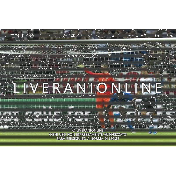 WARSZAWA 28 06 2012 STADION NARODOWY PRZY AL KSIECIA J PONIATOWSKIEGO 1 ARENA EURO 2012 MECZ NR 30 POLFINAL EURO 2012 NIEMCY v WLOCHY N Z MANUEL NEUER Germany 1 MARIO BALOTELLI Italy 9 RADOSC PO GOL PHILIPP LAHM Germany 16 SEBASTIAN BOROWSKI Newspix.pl NATIONAL STADIUM WARSAW AT AL KSIECIA J PONIATOWSKIEGO 1 MATCH 30 OF EURO 2012 SEMI FINAL GERMANY v ITALY --- Newspix.pl EUROPEI 2012 GERMANIA ITALIA AG ALDO LIVERANI SAS - ITALY ONLY - *** Local Caption *** www.newspix.pl mail us: info@newspix.pl call us: 0048 022 23 22 222 --- Polish Picture Agency by Ringier Axel Springer Poland