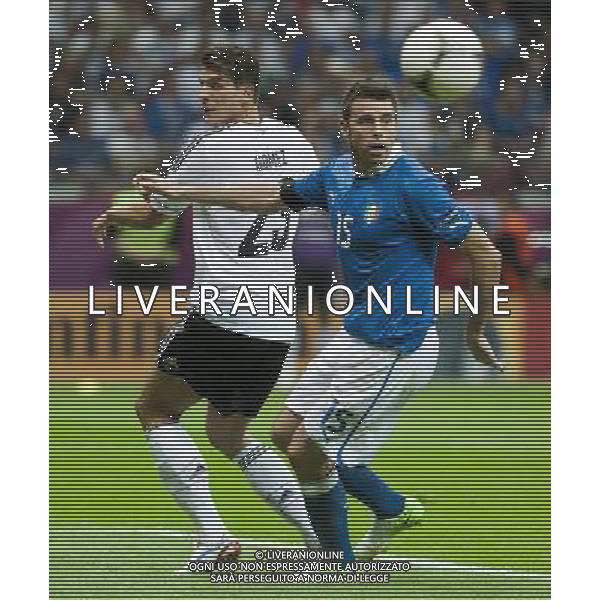 WARSZAWA 28- 06- 2012 STADION NARODOWY PRZY AL KSIECIA J PONIATOWSKIEGO 1 ARENA EURO 2012 MECZ NR 30 POLFINAL EURO 2012 NIEMCY v WLOCHY NZ MARIO GOMEZ - ANDREA BARZAGLI FOT KRYSTYNA PACZKOWSKA/NEWSPIX.PL NATIONAL STADIUM WARSAW AT AL KSIECIA J PONIATOWSKIEGO 1 MATCH 30 OF EURO 2012 SEMI FINAL GERMANY v ITALY --- Newspix.pl EUROPEI 2012 GERMANIA ITALIA AG ALDO LIVERANI SAS - ITALY ONLY - *** Local Caption *** www.newspix.pl mail us: info@newspix.pl call us: 0048 022 23 22 222 --- Polish Picture Agency by Ringier Axel Springer Poland