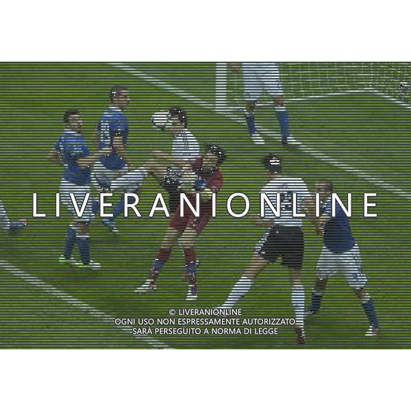 (120629) -- WARSAW, June 29, 2012 () -- Italy\'s goalkeeper Gianluigi Buffon (3rd R) competes during the semifinal match between Germany and Italy at the Euro 2012 football championships in Warsaw, Poland, June 28, 2012. (/Wu Wei) (jyc) PHOTOSHOT/AG ALDO LIVERANI SAS - ITALY ONLY -